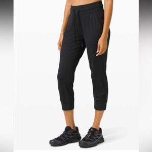 Lululemon Ready To Rulu Cropped Joggers- size 6